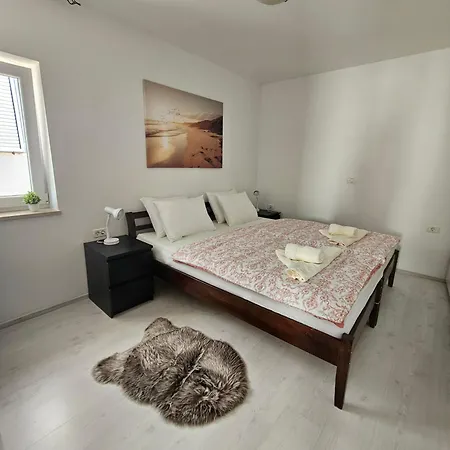 Apartma Sparkle Apartment